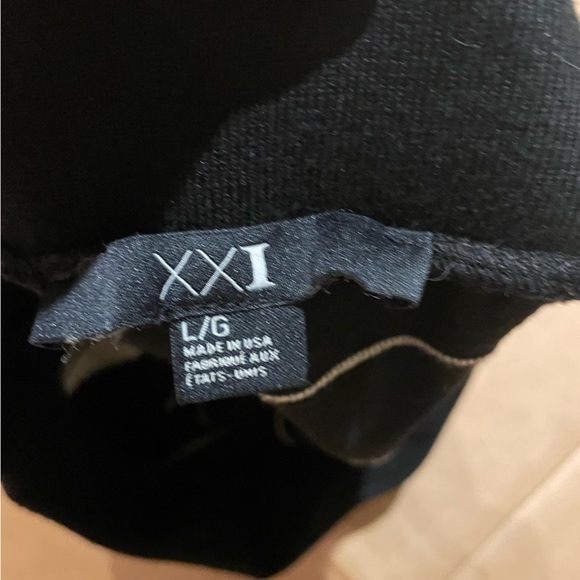 Forever 21 Black & Beige Mini Skirt Size Large - Picture 3 of 4